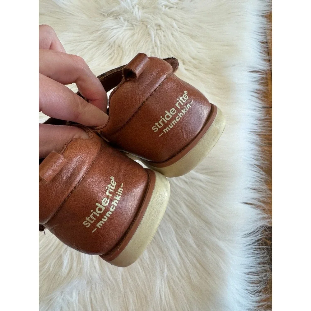 Stride Rite brown leather Mary Jane shoes‎ size 10